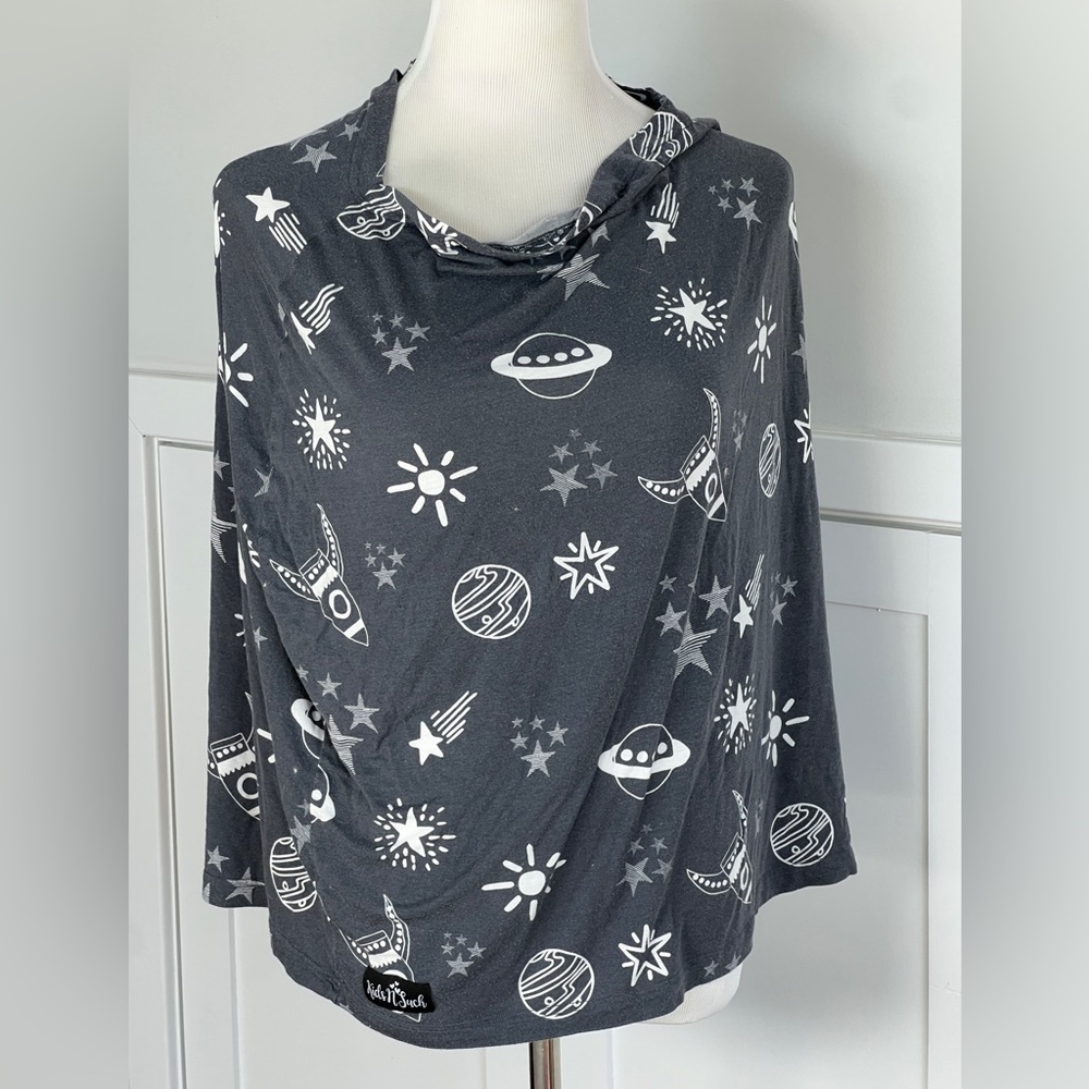 Gray Space Print breastfeeding coverup
